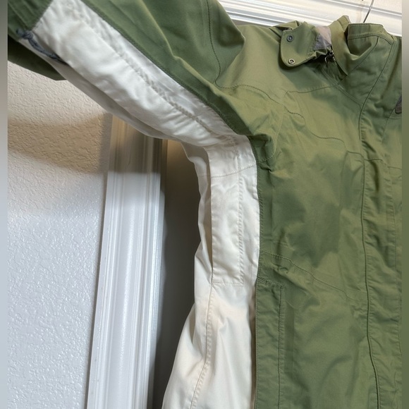 North Face Women’s Resolve II Hyvent Hooded Parka Jacket size Small in green - Picture 4 of 9